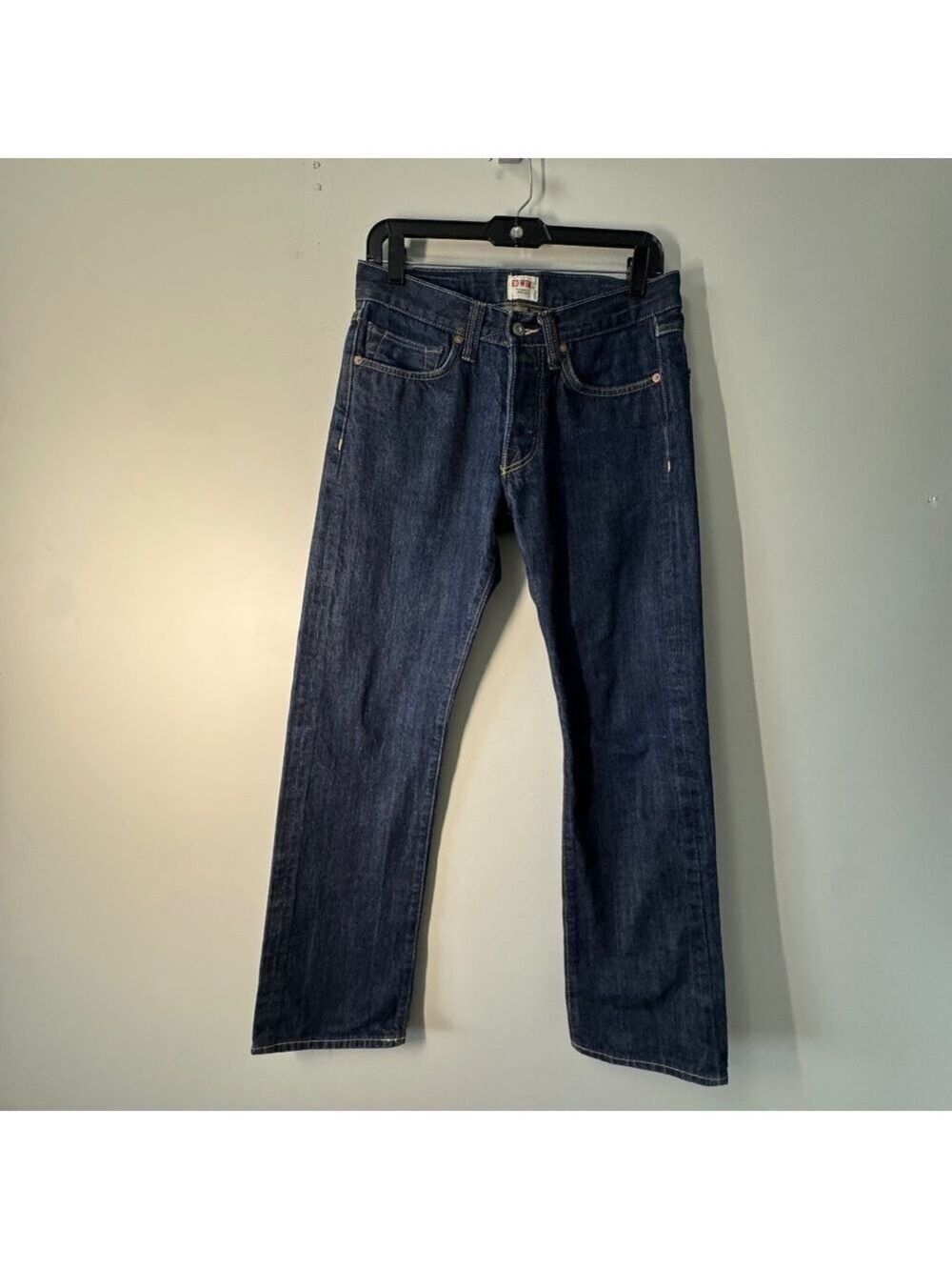 Edwin  Japan Men's Straight Jeans - Dark Blue. Size 30x32